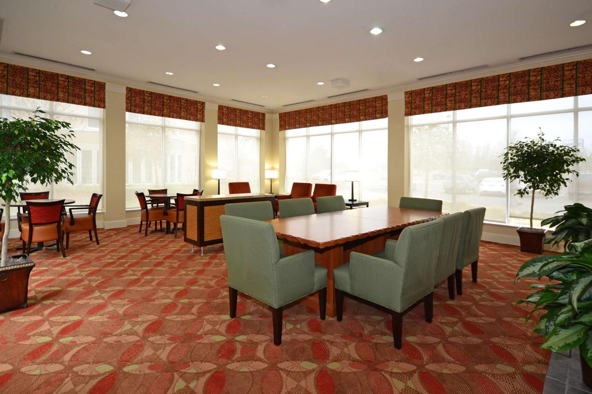 Hilton Garden Inn Tulsa Airport Eksteriør bilde