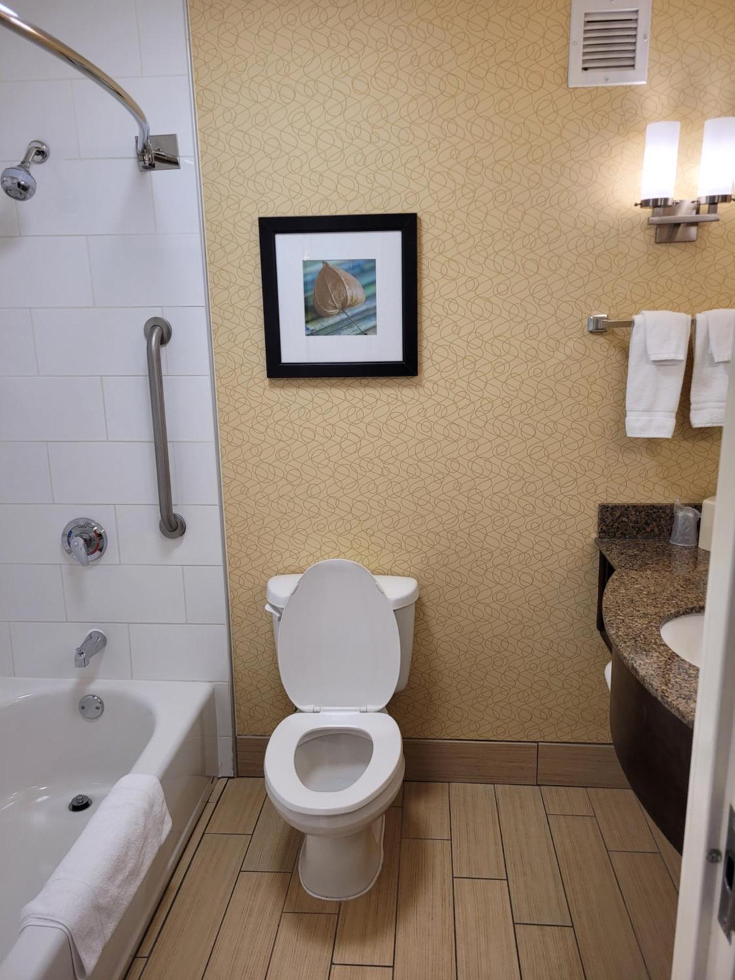 Hilton Garden Inn Tulsa Airport Eksteriør bilde