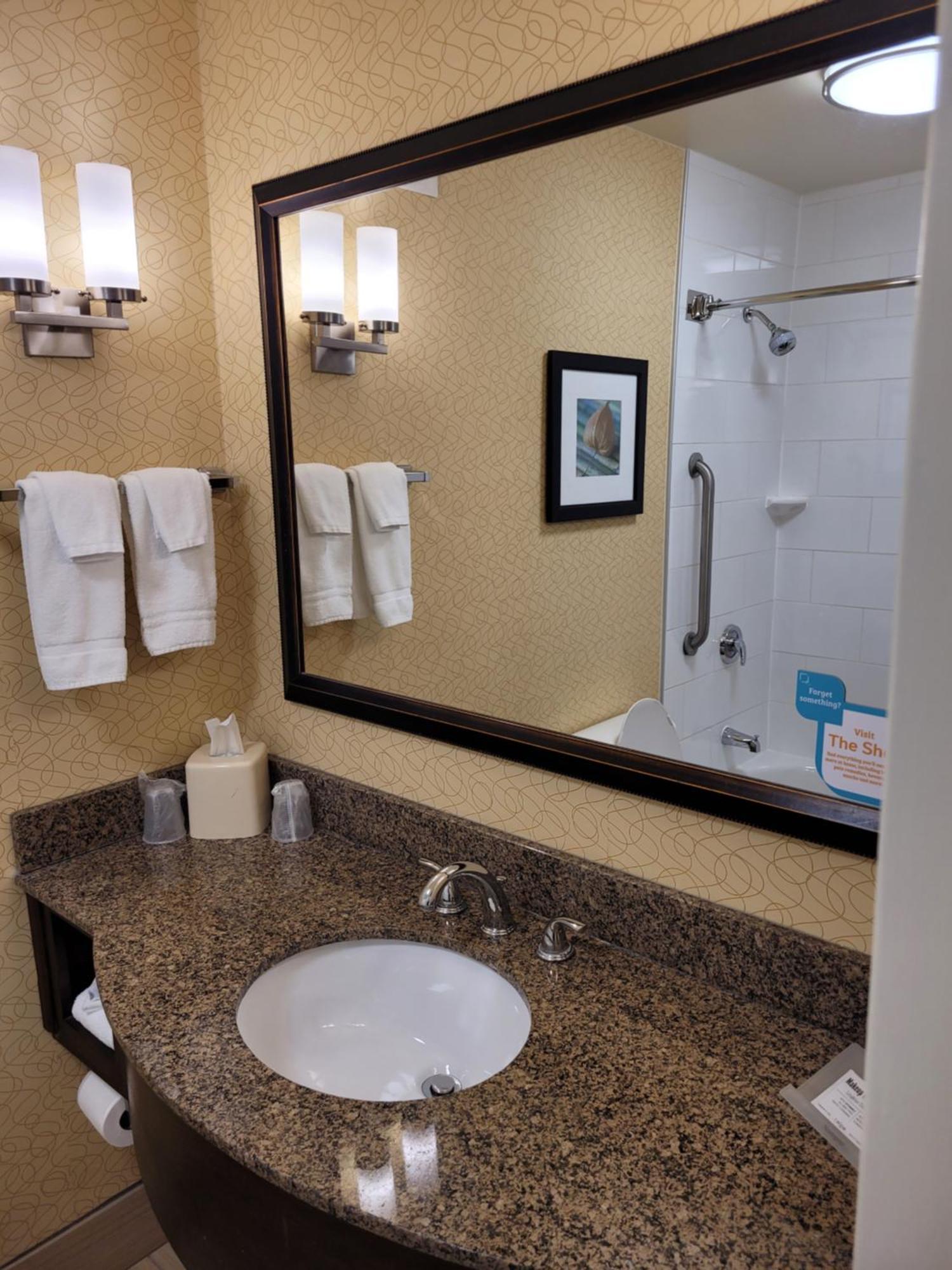 Hilton Garden Inn Tulsa Airport Eksteriør bilde
