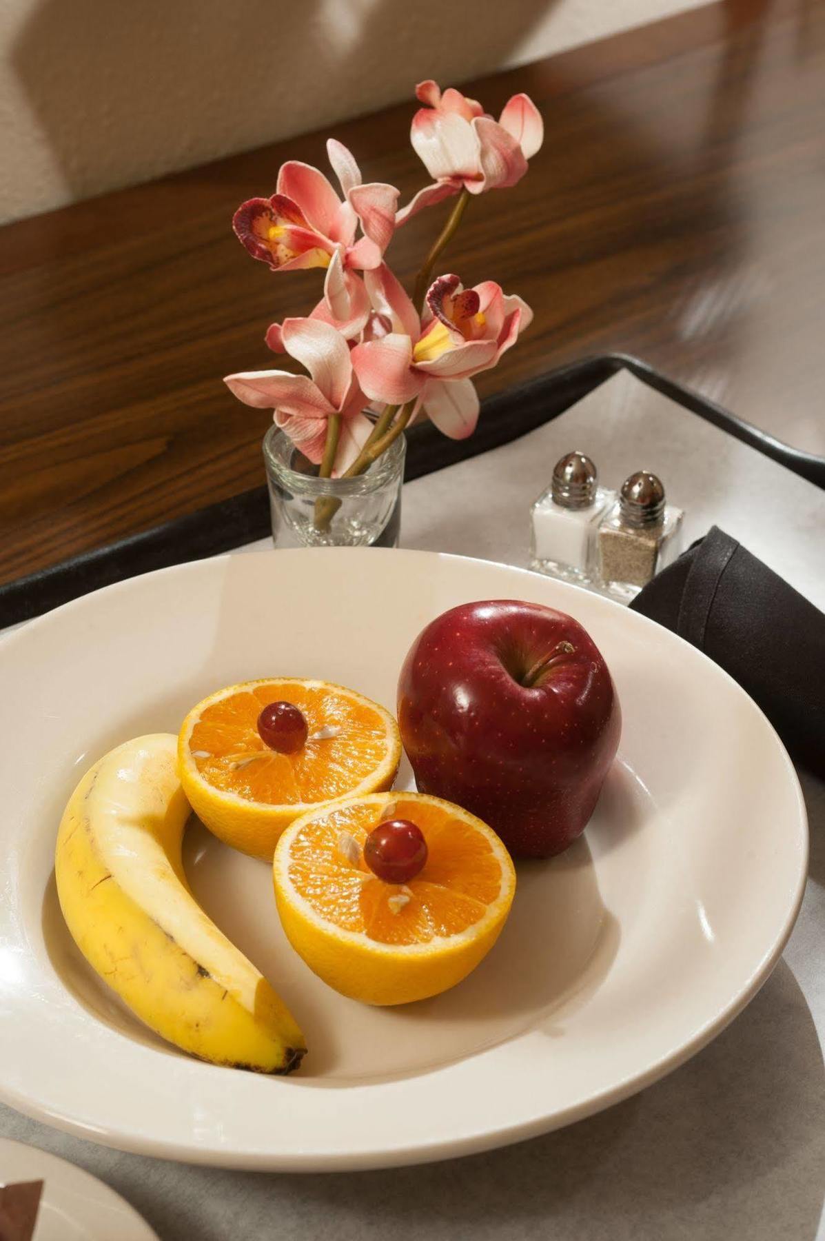 Hilton Garden Inn Tulsa Airport Eksteriør bilde